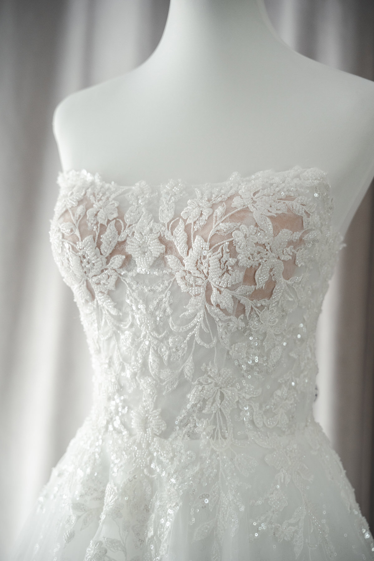 plung neckline lace ballgown rtw wedding gown manila